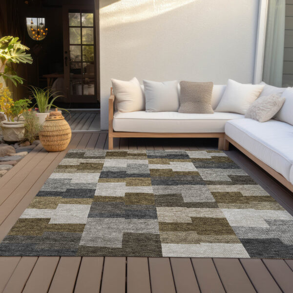 3' X 5' Brown Beige And Ivory Geometric Washable Indoor Outdoor Area Rug