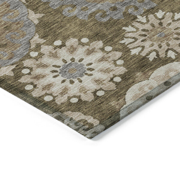 8' Brown Ivory And Beige Round Floral Medallion Washable Indoor Outdoor Area Rug