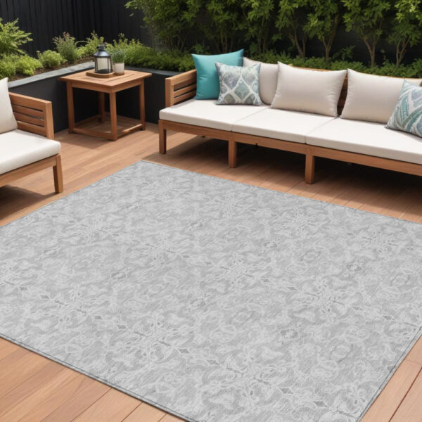 9' X 12' Silver And Gray Medallion Washable Indoor Outdoor Area Rug