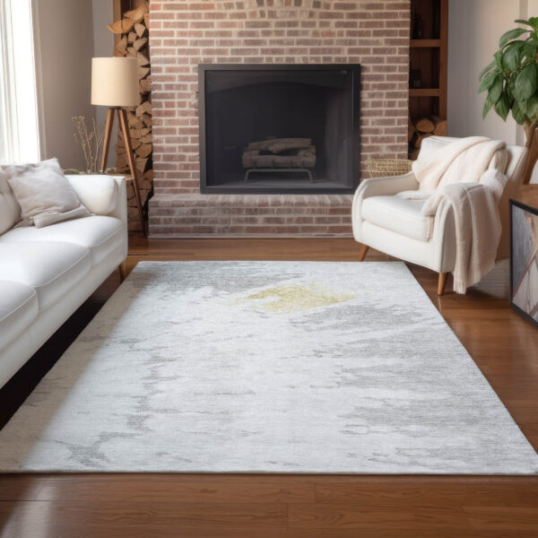 5' X 8' Silver Gray And Ivory Abstract Washable Indoor Outdoor Area Rug
