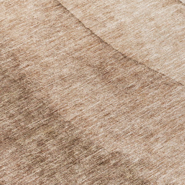 8' Brown And Beige Round Ombre Washable Indoor Outdoor Area Rug