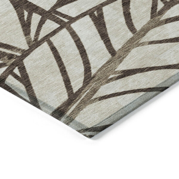5' X 8' Chocolate And Beige Floral Washable Indoor Outdoor Area Rug