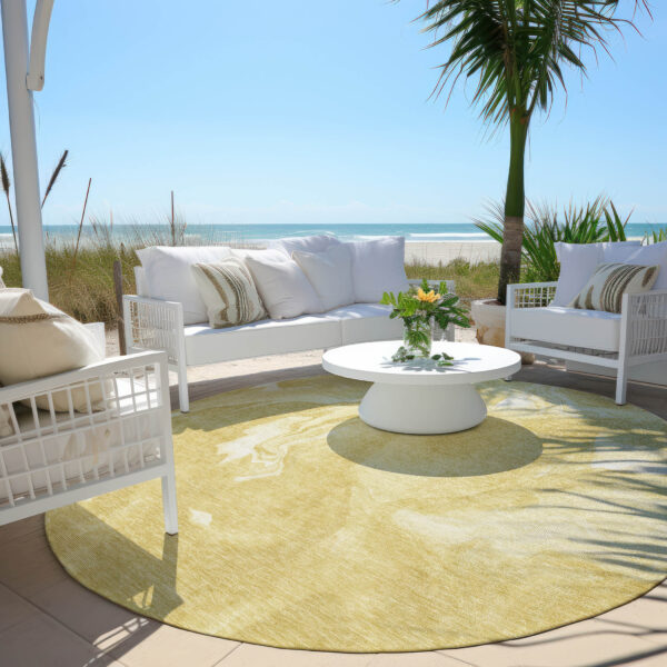 8' Gold Wheat And Ivory Round Abstract Washable Indoor Outdoor Area Rug