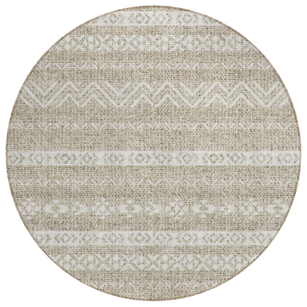 8' Beige And Ivory Round Southwestern Washable Indoor Outdoor Area Rug