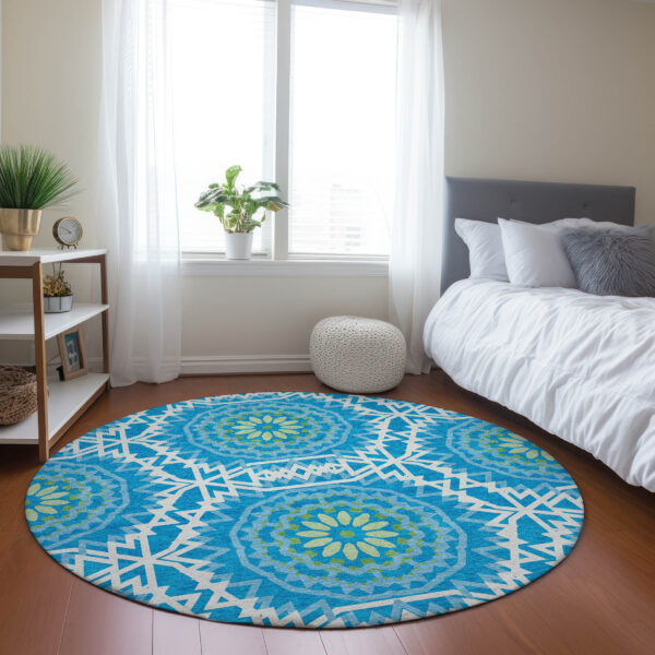 8' Ivory And Sky Blue Round Floral Medallion Washable Indoor Outdoor Area Rug