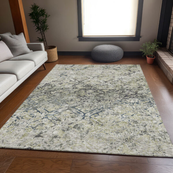 9' X 12' Silver Gray And Charcoal Geometric Washable Indoor Outdoor Area Rug
