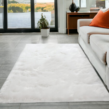 5' x 7' White Sheepskin Washable Area Rug