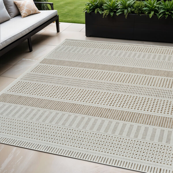 5' X 7' Beige and Brown Geometric Distressed Indoor Outdoor Area Rug