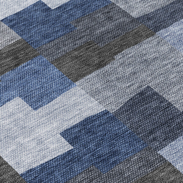 8' Navy Blue And Sky Blue Round Geometric Washable Indoor Outdoor Area Rug