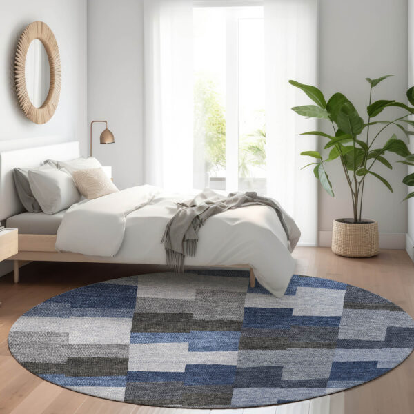 8' Navy Blue And Sky Blue Round Geometric Washable Indoor Outdoor Area Rug