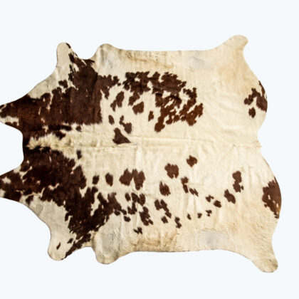 5' x 7' Brown and White Cowhide Hand Knotted Area Rug