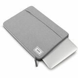 Solo Focus Carrying Case (Sleeve) for 156 Notebook - Gray